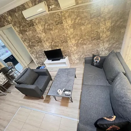 Kizil House *